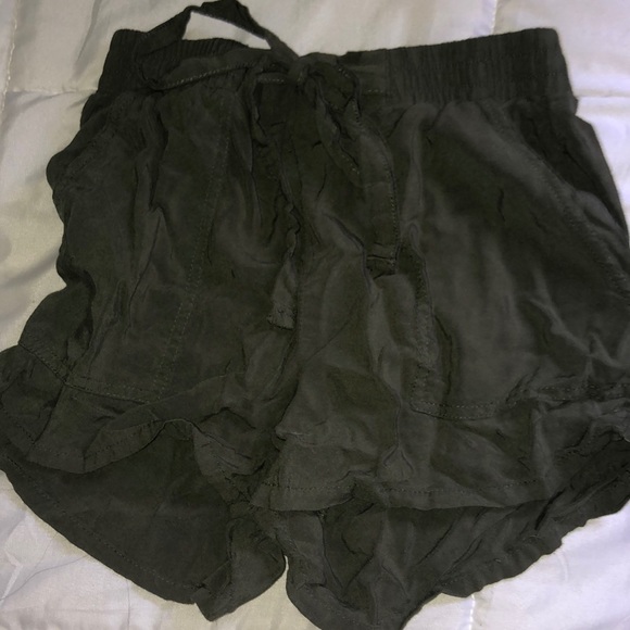Army green shorts - Picture 1 of 1